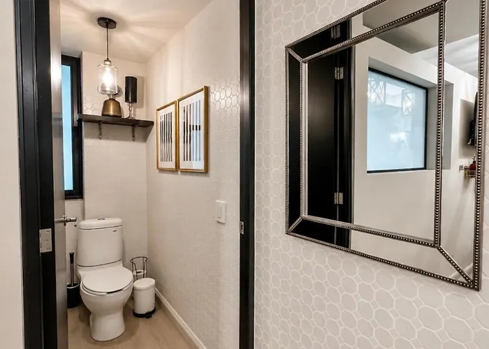 Apartment Condesa 2 Bd 2 Story With Private Patio,pool, Gym, Security 24 7 And Park View *